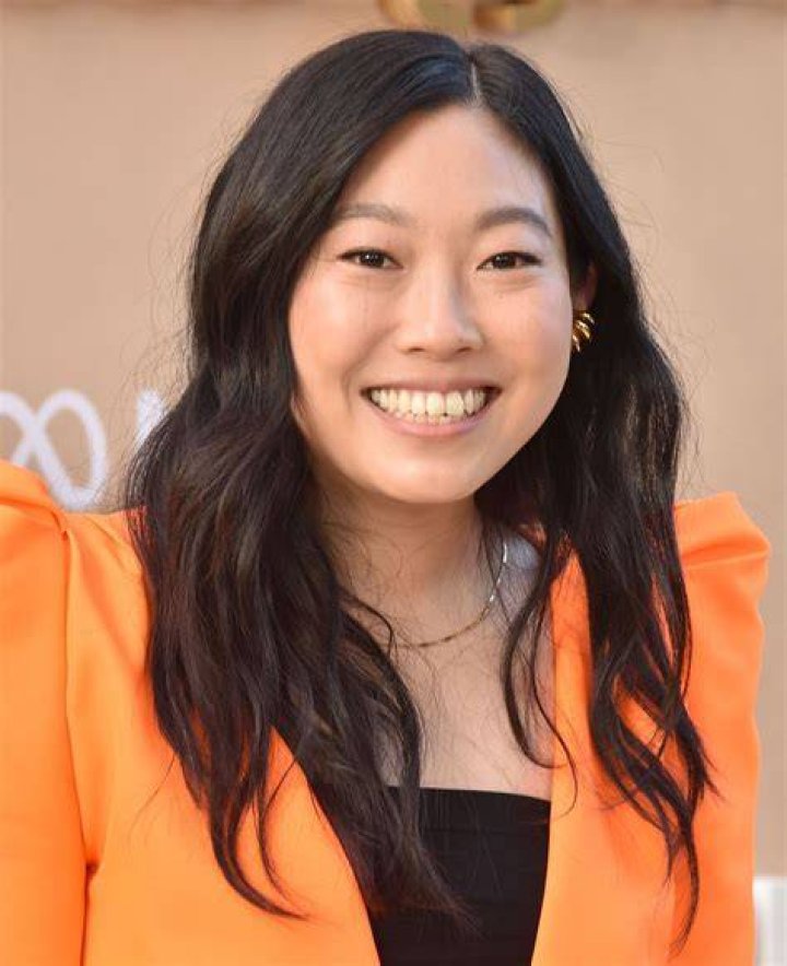 Aquafina actress navdase