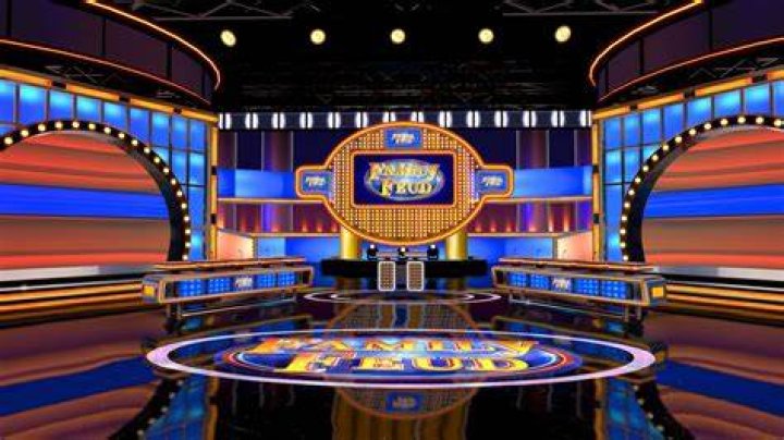 Family Feud (First version, ABCTV, 197685)Shown Host Richard Dawson