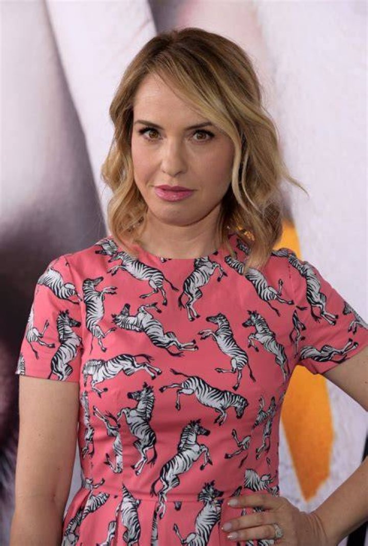 Leslie Grossman Height and Weight Celebrity Weight