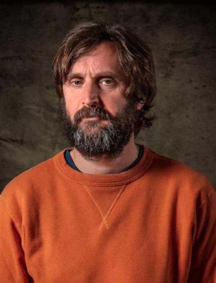 Who is Joe Wilkinson and is he on Celebrity Bake Off for SU2C? The